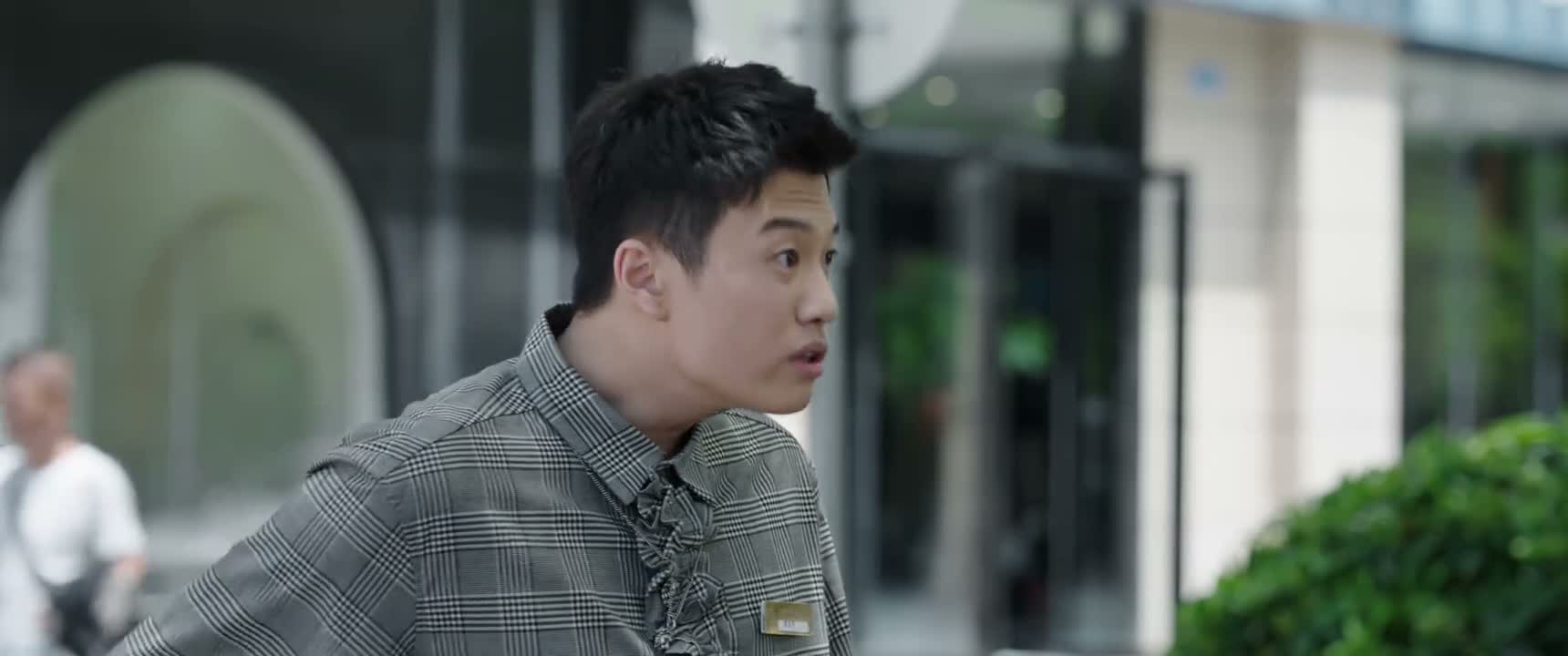 关于他 我半个字我都不想说
