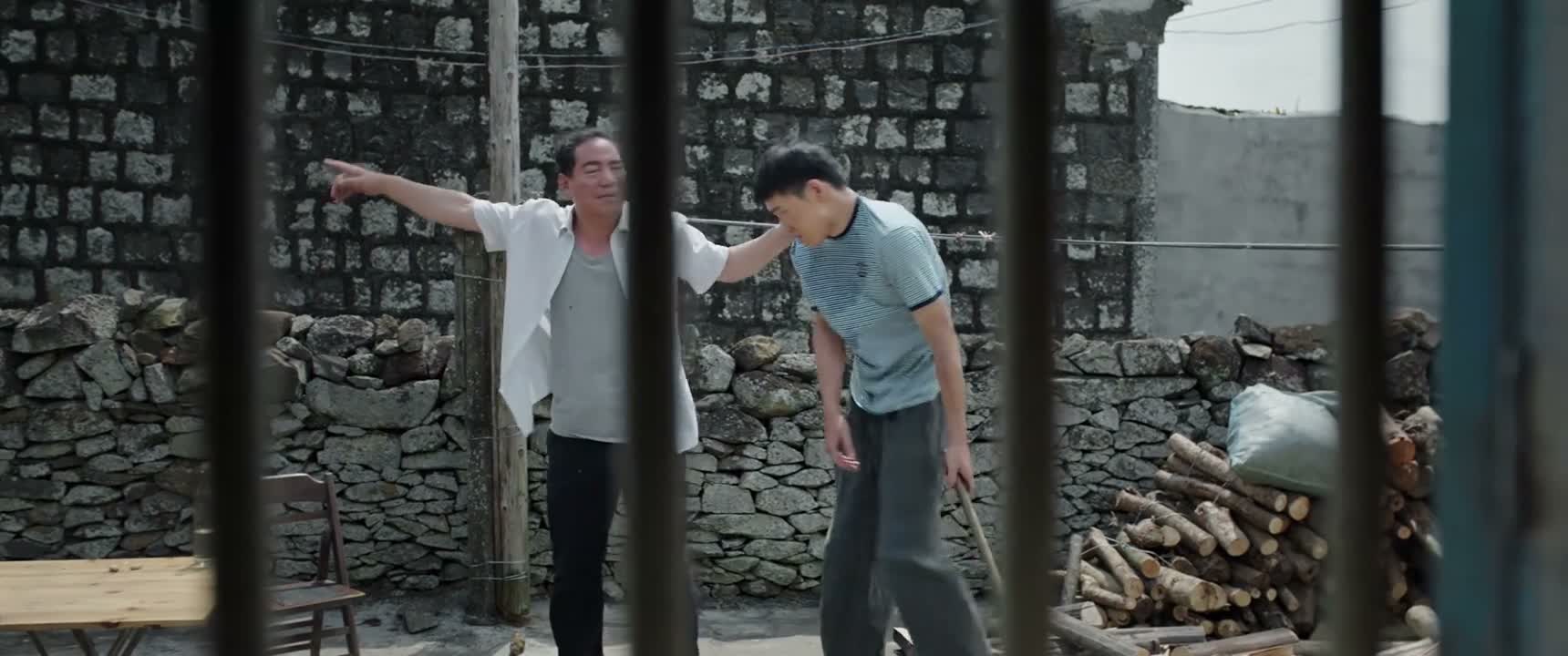 外边那车是咋回事