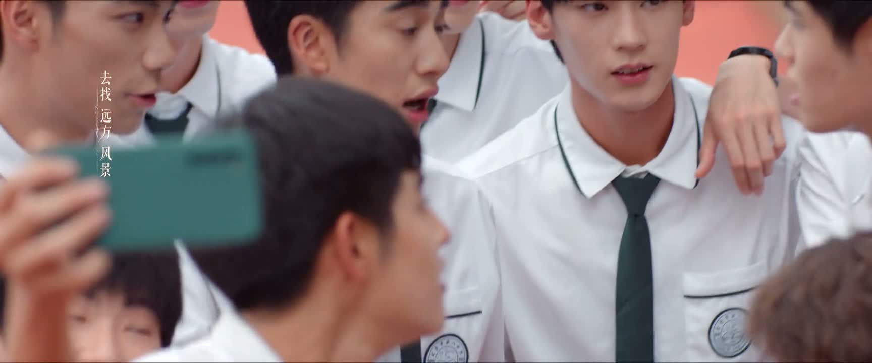 毕业要 小林老师跟教练呢 还没来吗