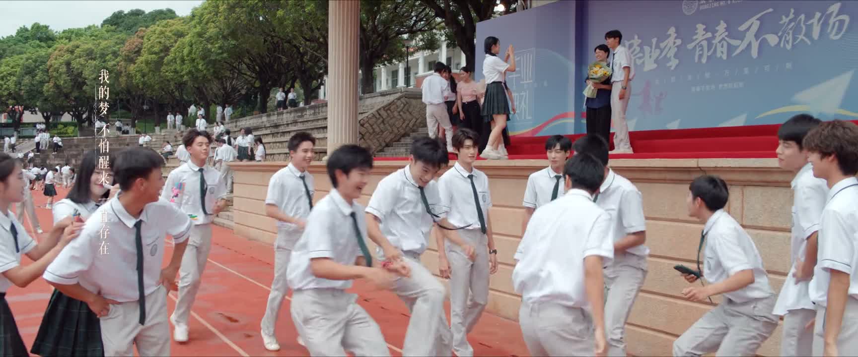 干嘛呀 数你们最吵了 慢点就是 就你们最吵