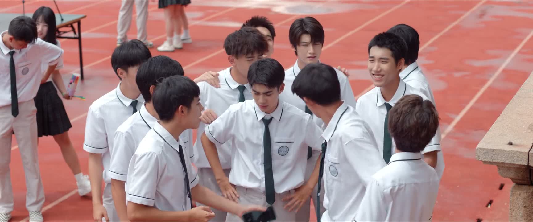 你打电话不就完了吗 你打电话呀 打视频 打视频