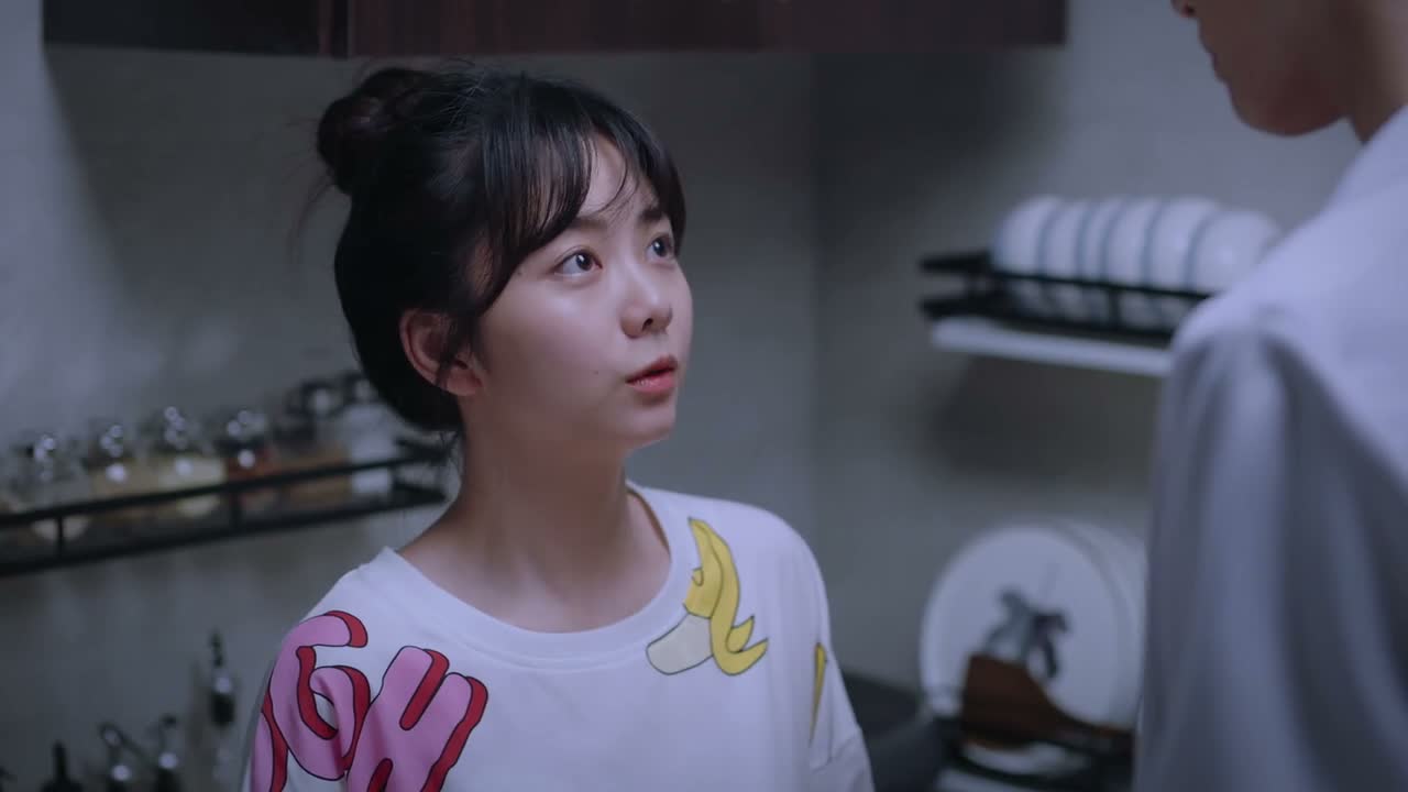 说你呢 你扯我干什么