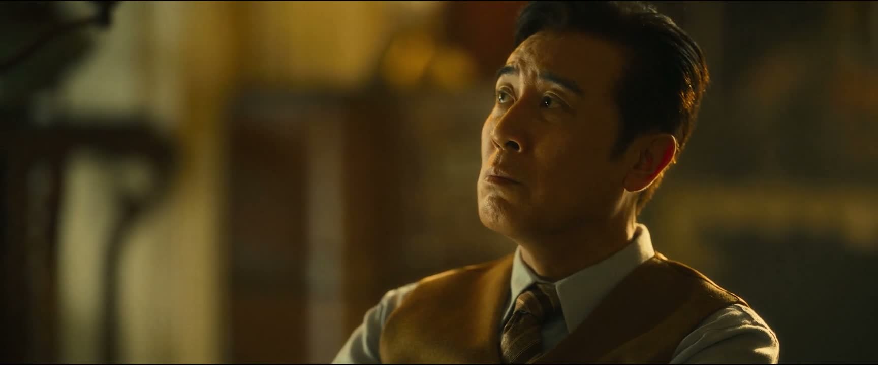 但田先生现在不要惊动任何人 我们先走