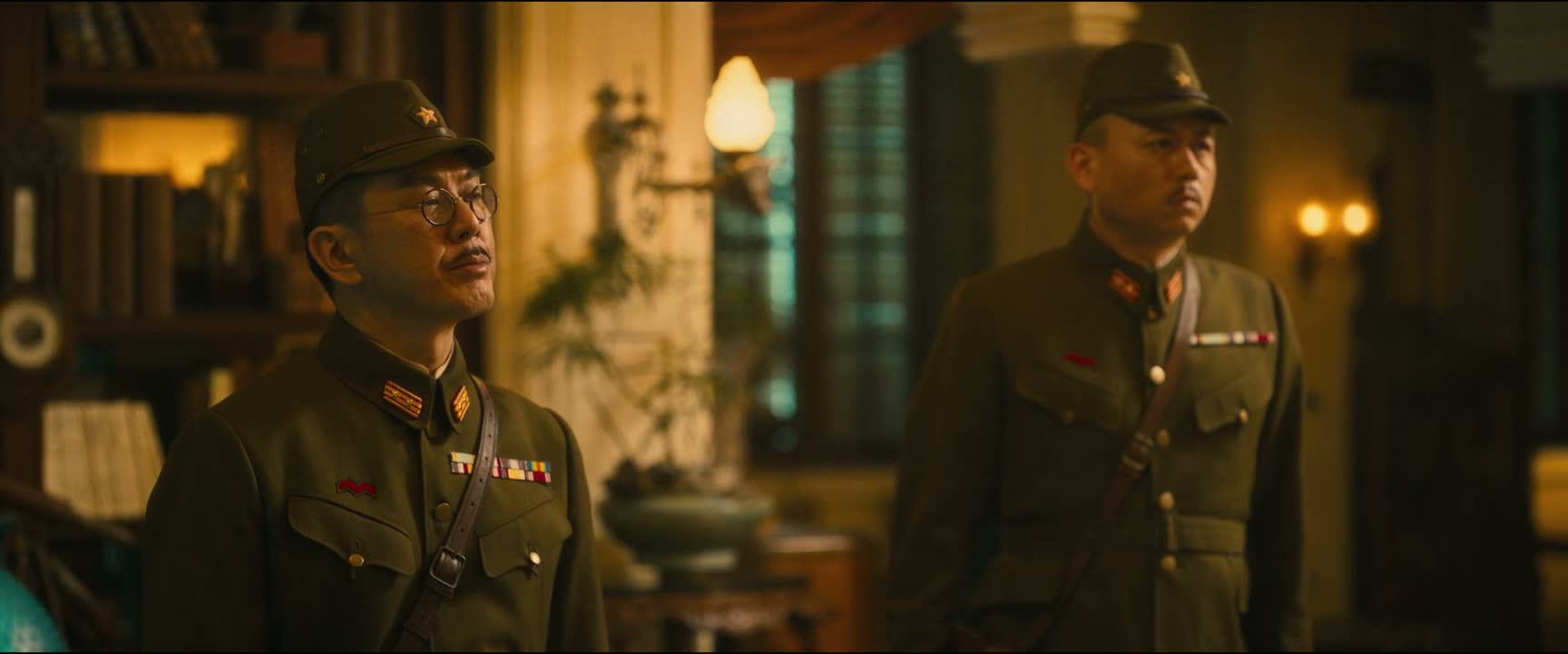 我要打他 我要抽他耳光