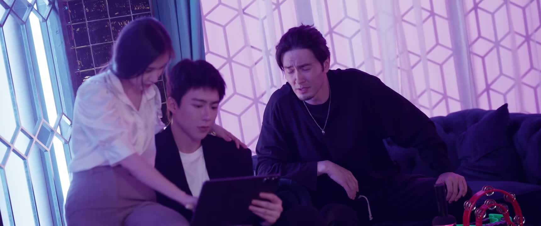 该不会连听歌的娱乐都没有吧
