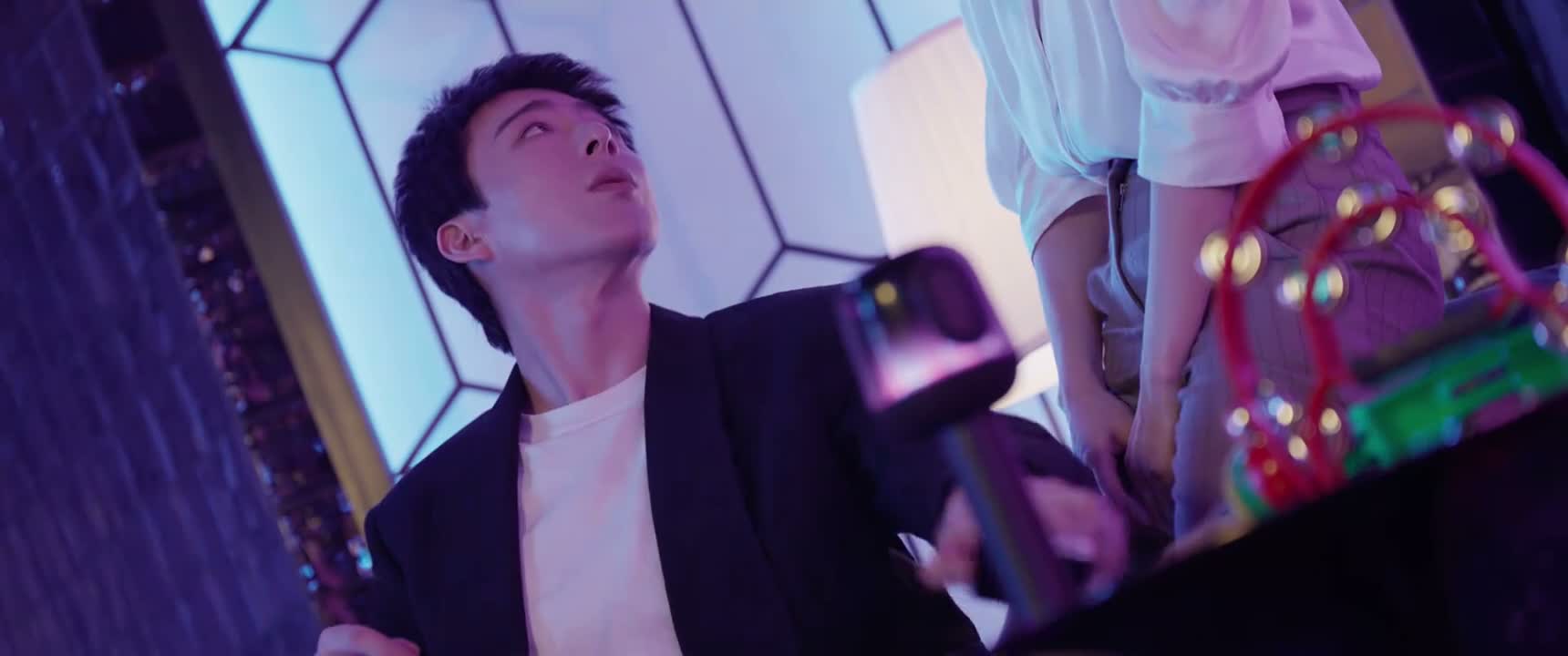 我去趟卫生间 啊