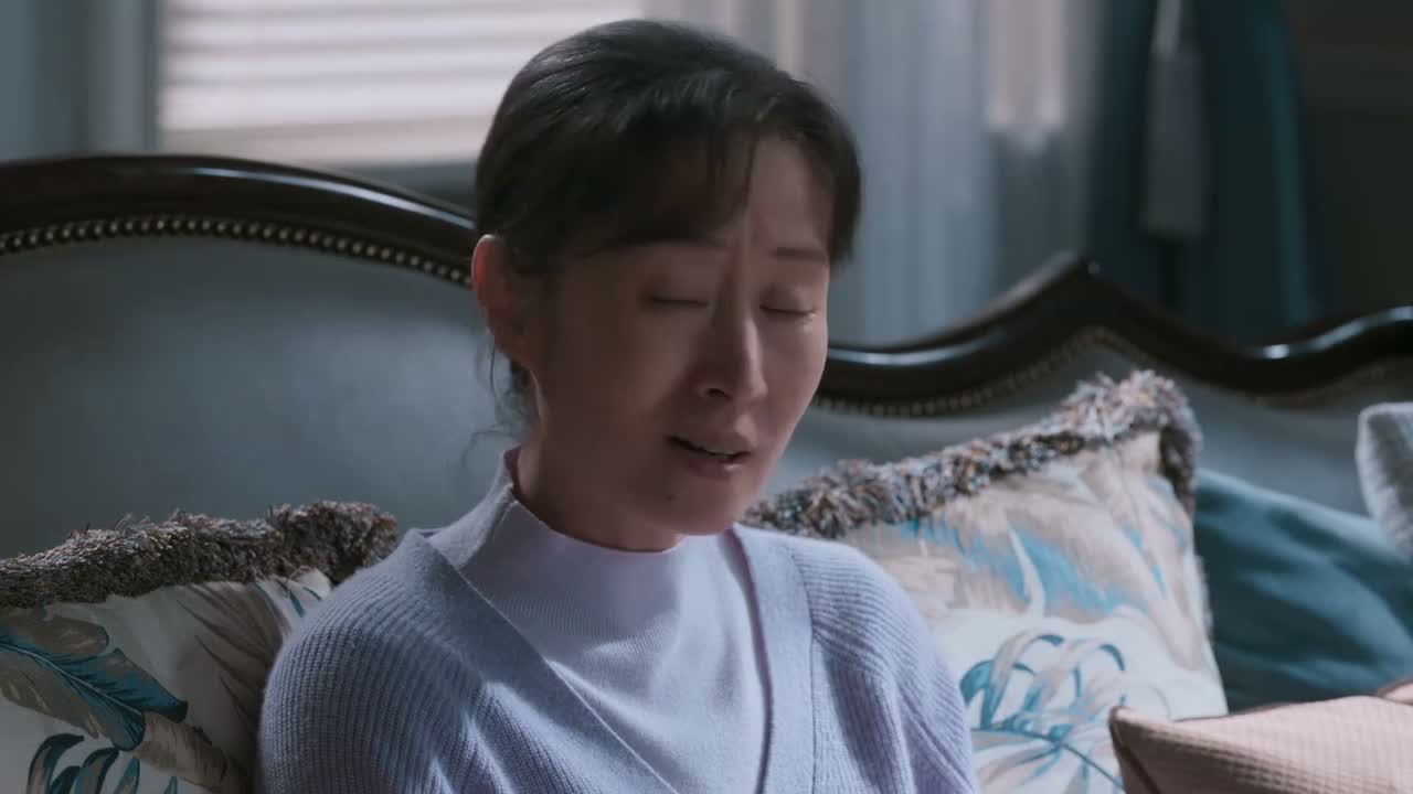 我敢实名举报她