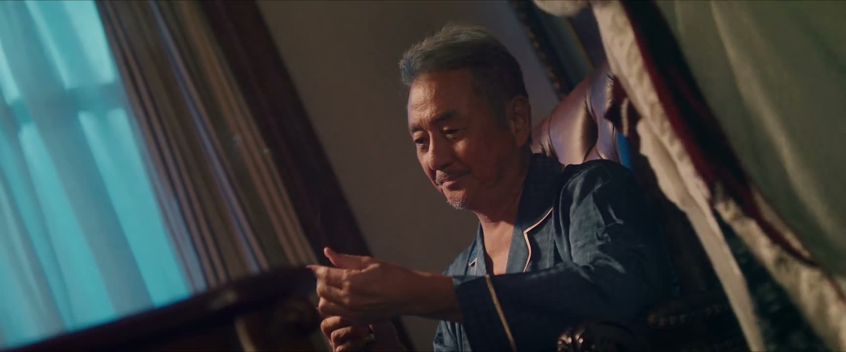 吸二手烟 对小朋友不好的