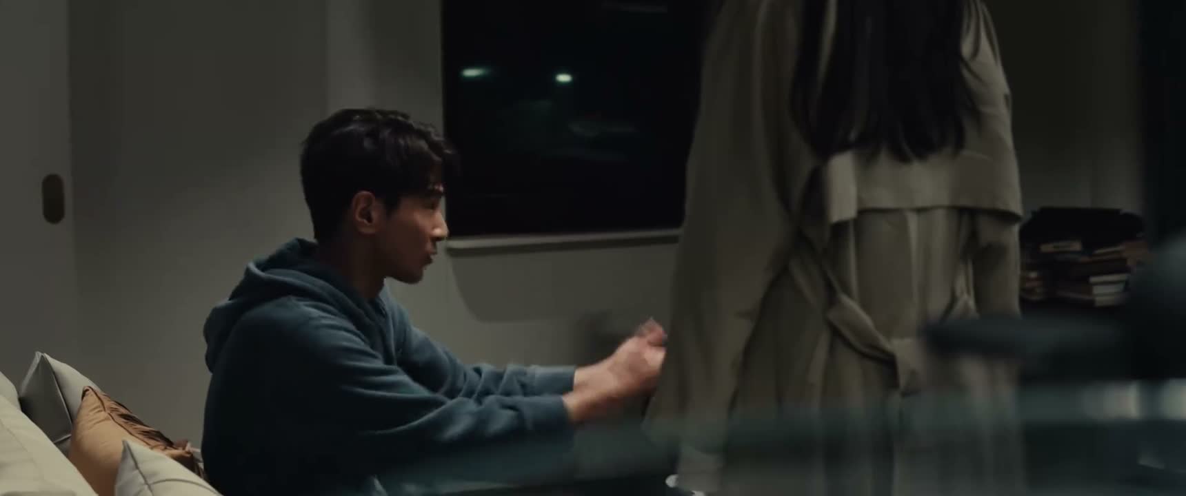 不止我的工作你要管 连我的生活你都要管吗 你