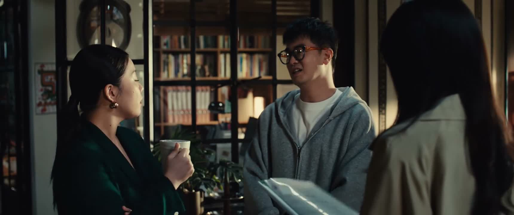 那个项目会我先提 你把投影准备一下