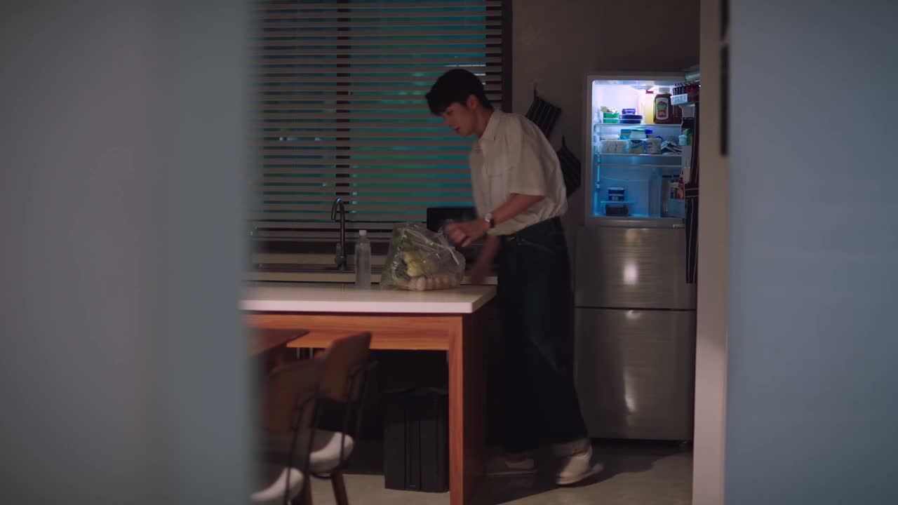 毕竟咱们对不起她 是事实