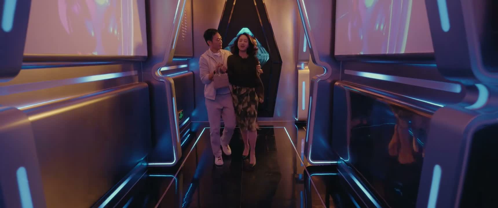 今天开心嘛 就多喝了两瓶