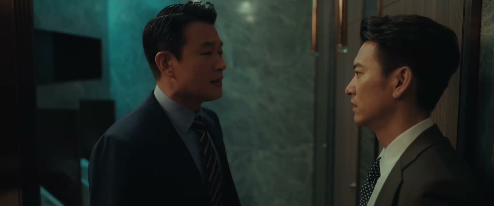 那 那赶紧请假呀 不能请假