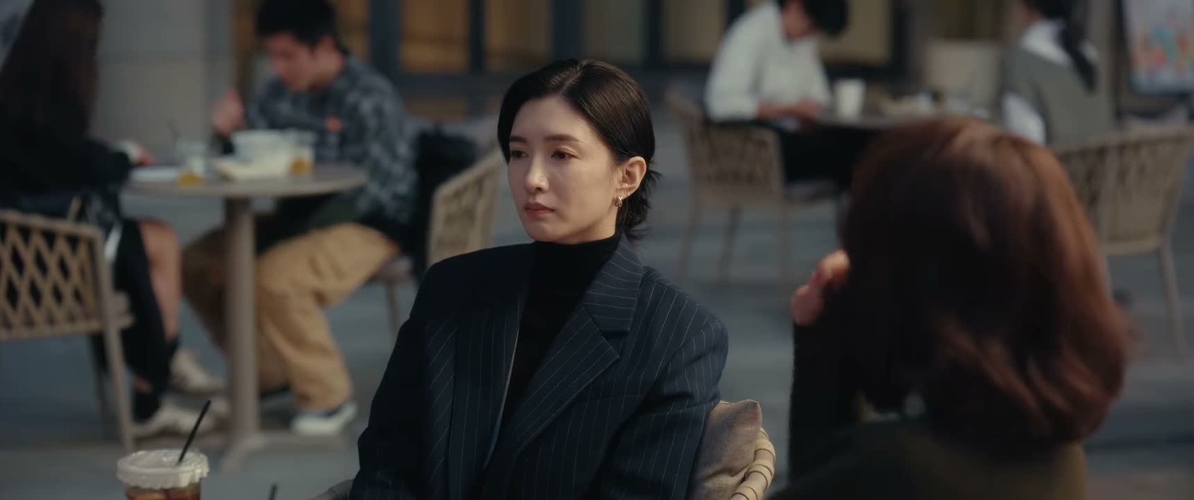 难道她想让你跟李东明闹 然后趁机转正