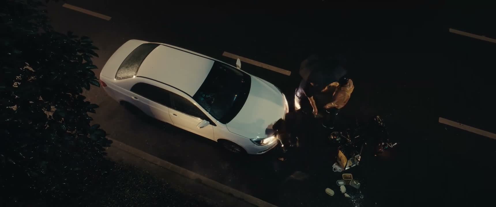 赔钱 你赔我钱吧 你把我车撞成这样