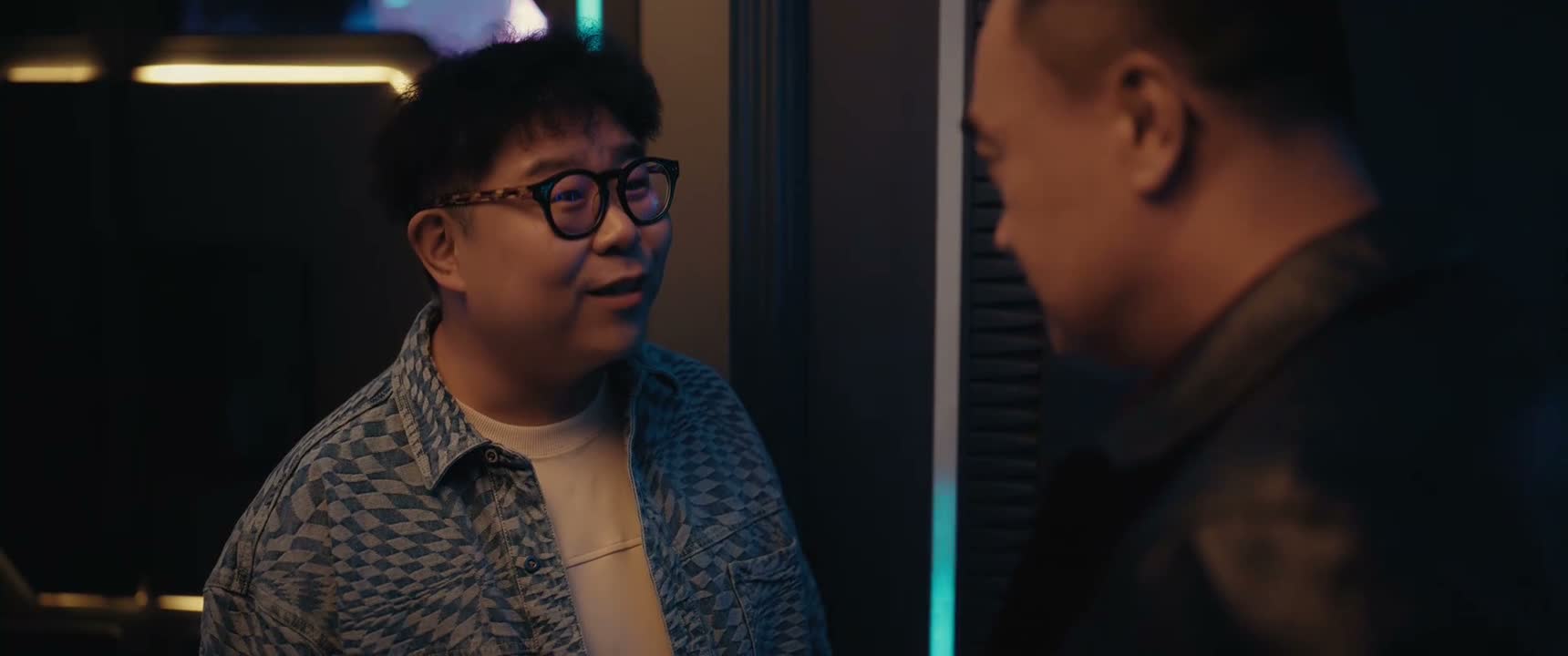 谁呀 这么牛 一口气买了九十六瓶酒
