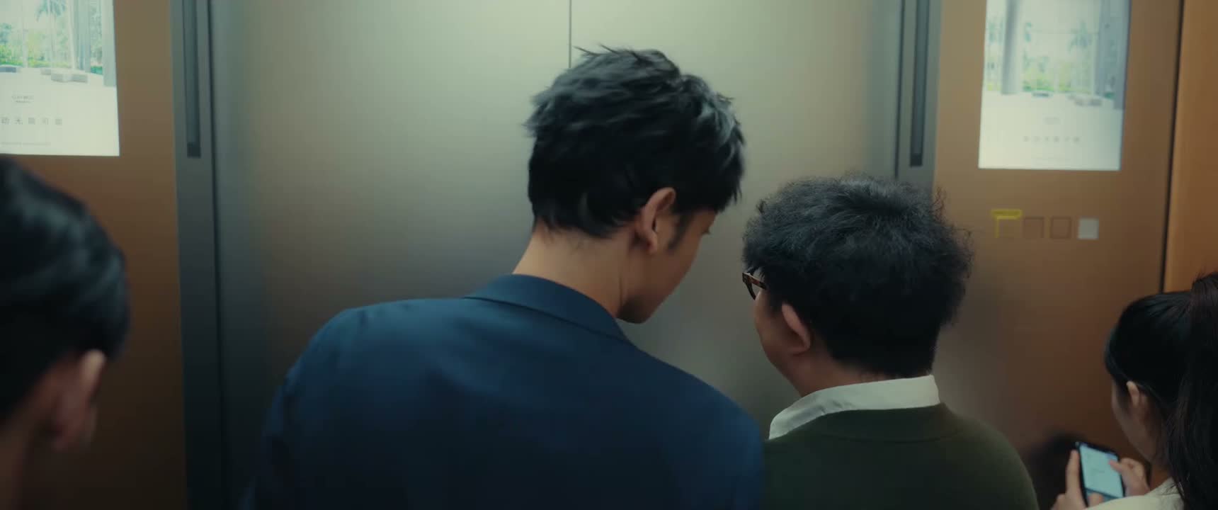早盼着唐李德那个蠢货滚蛋了