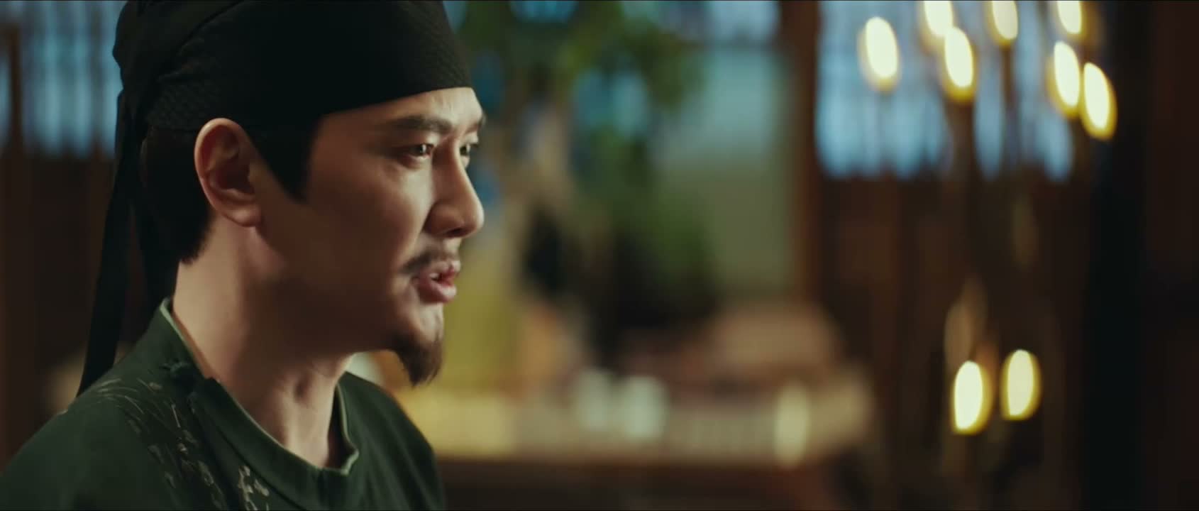 狄某起初以为凶手是左利手