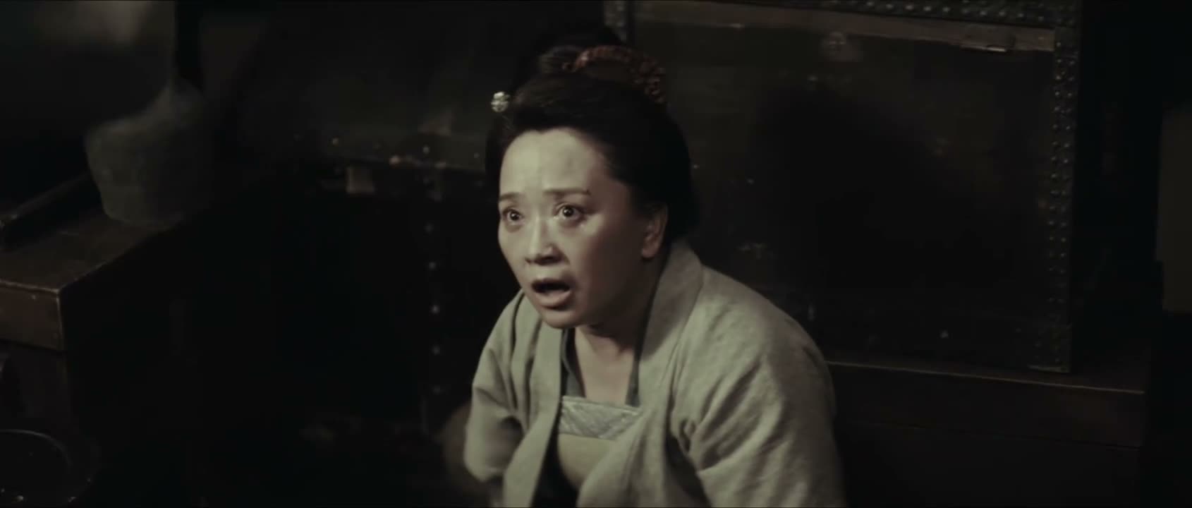 敢踏出房门半步