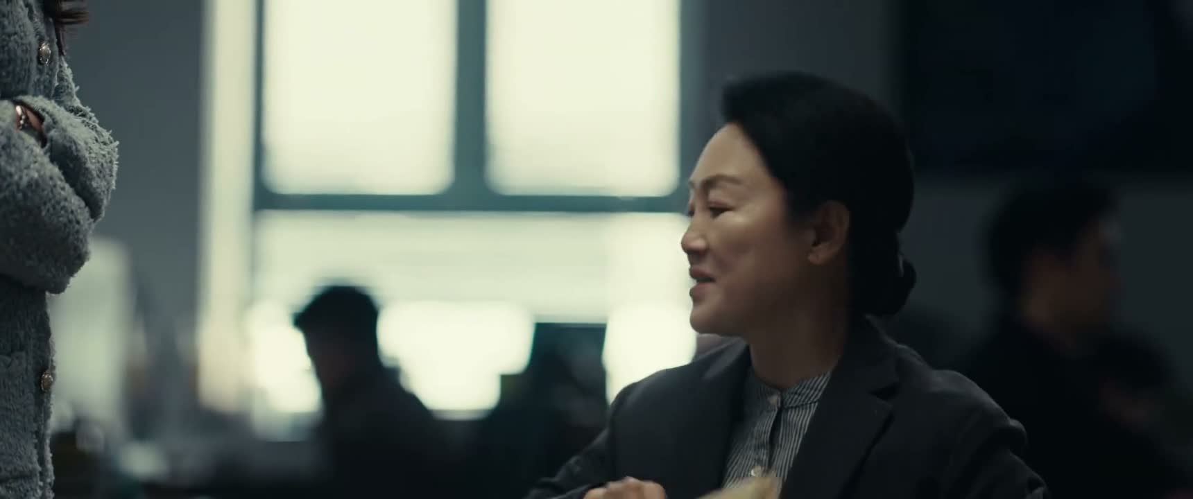 就这些了 谢谢你 不客气 阿姨 我送您吧