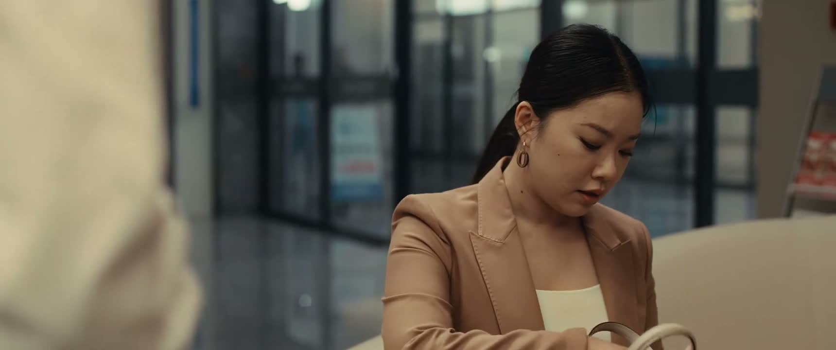那你回去好好卧床休息两天啊