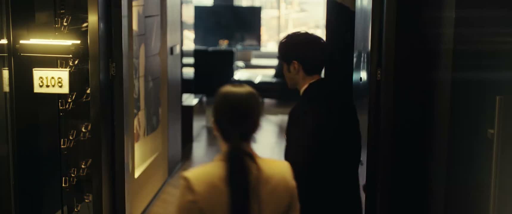 我们自己看一圈 麻烦你等我们一下 好的