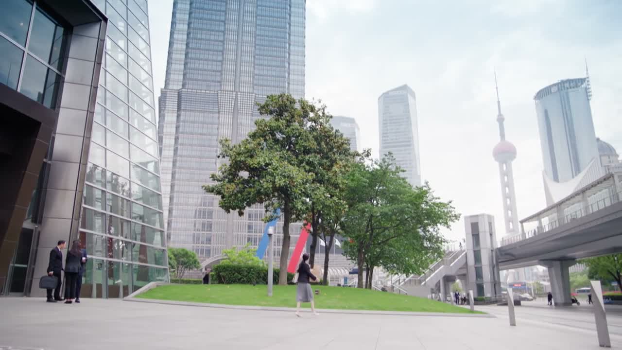 现在既失恋又失业