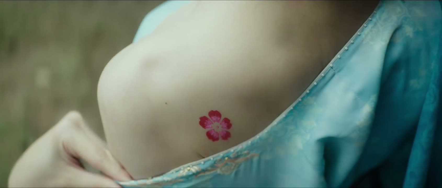 此处本为轻烟胎记