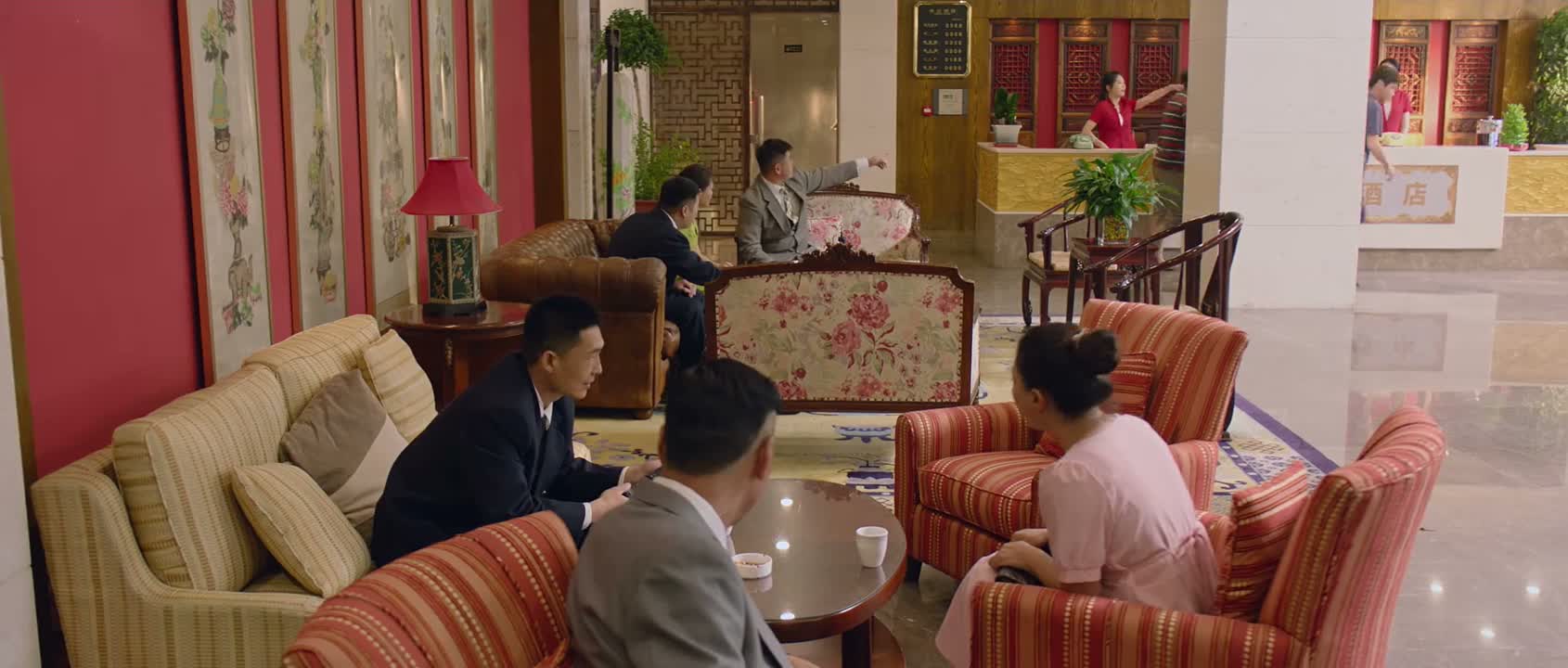 保安 把人拦住