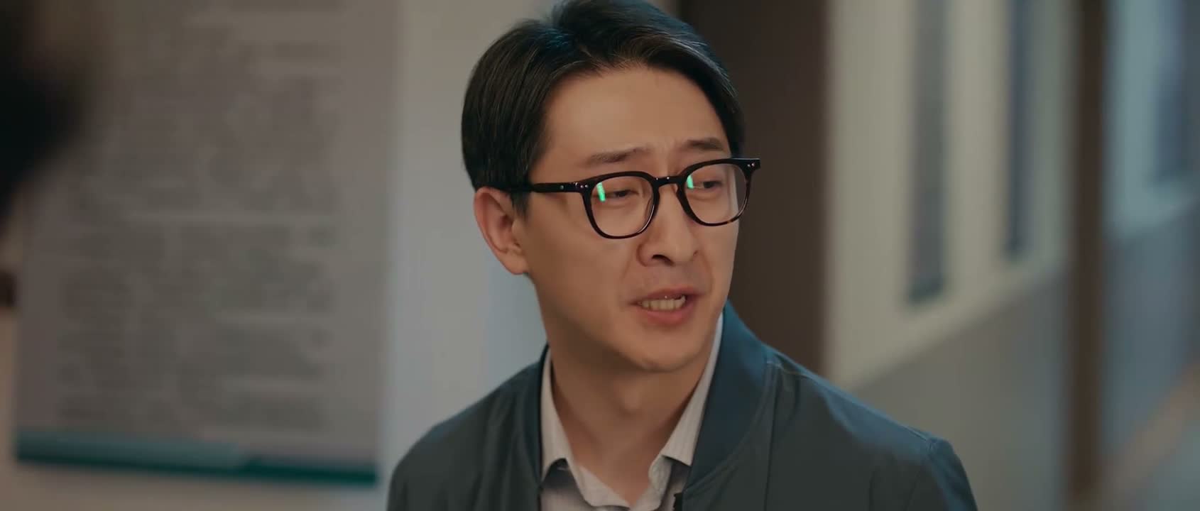 哪怕他看我一眼也好