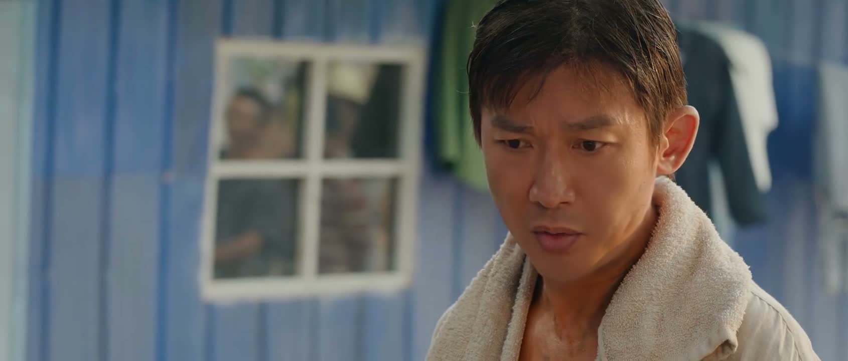 那票应该揣在兜里的吧