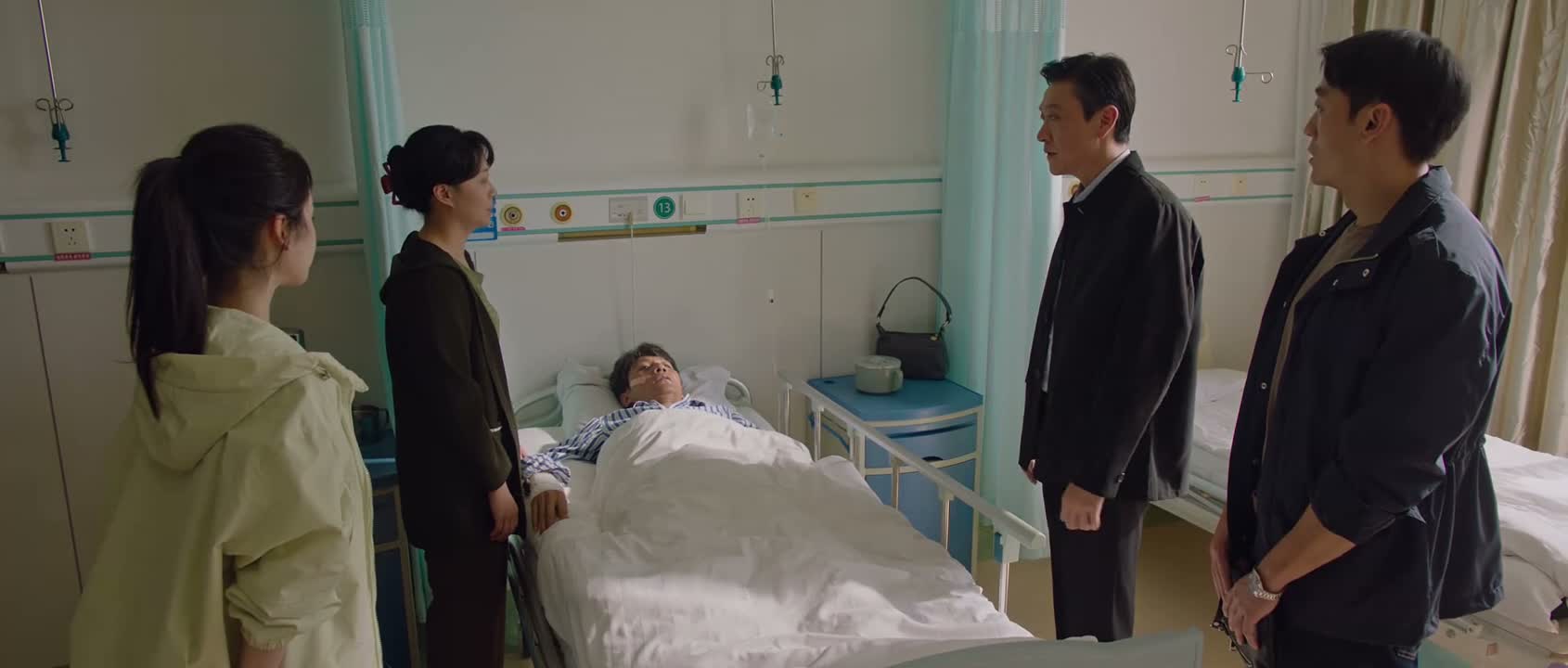 你俩可是警校一起长大的