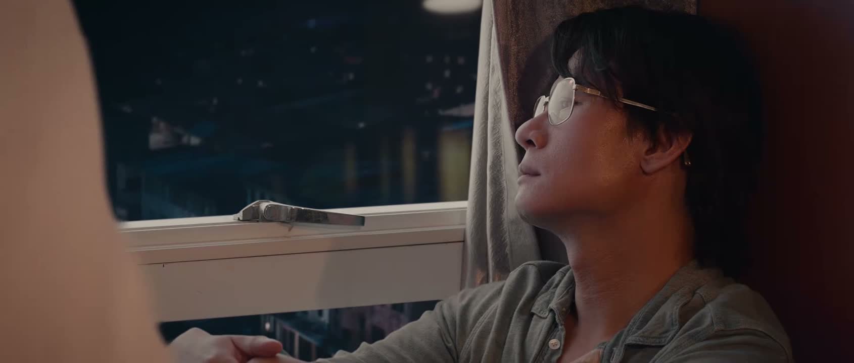 小得像蚂蚁一样