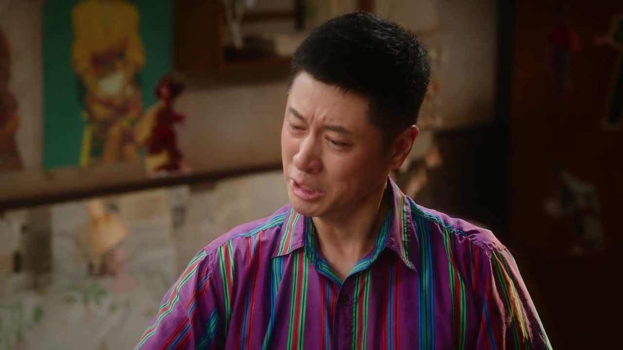 你竟然跟他穿情侣装