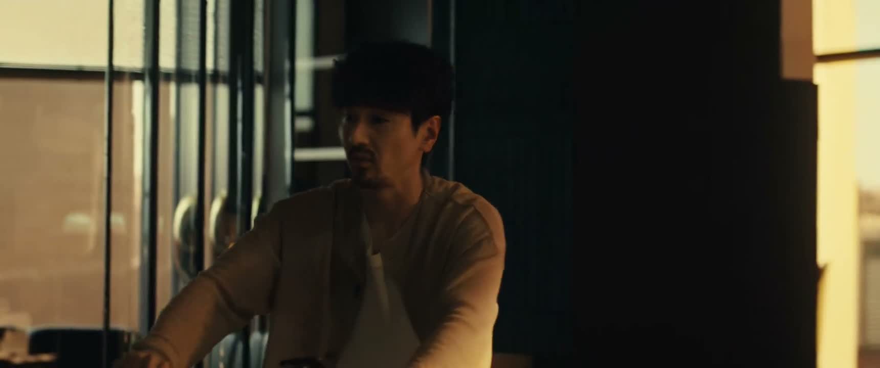 毕竟是我的头号书粉 我得对她负责任
