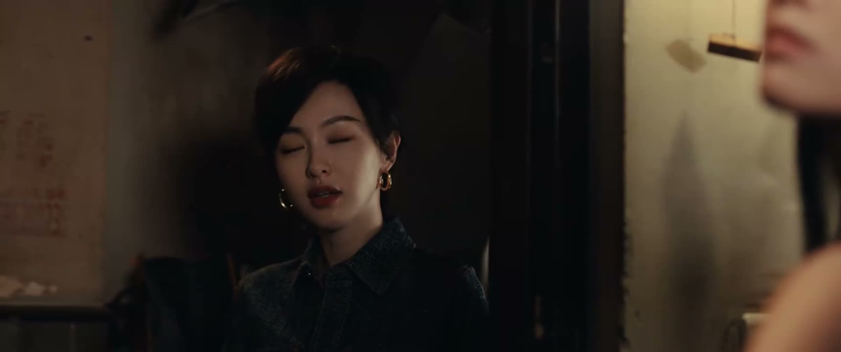 你稍微等我一下 没事 那个我先回公司了