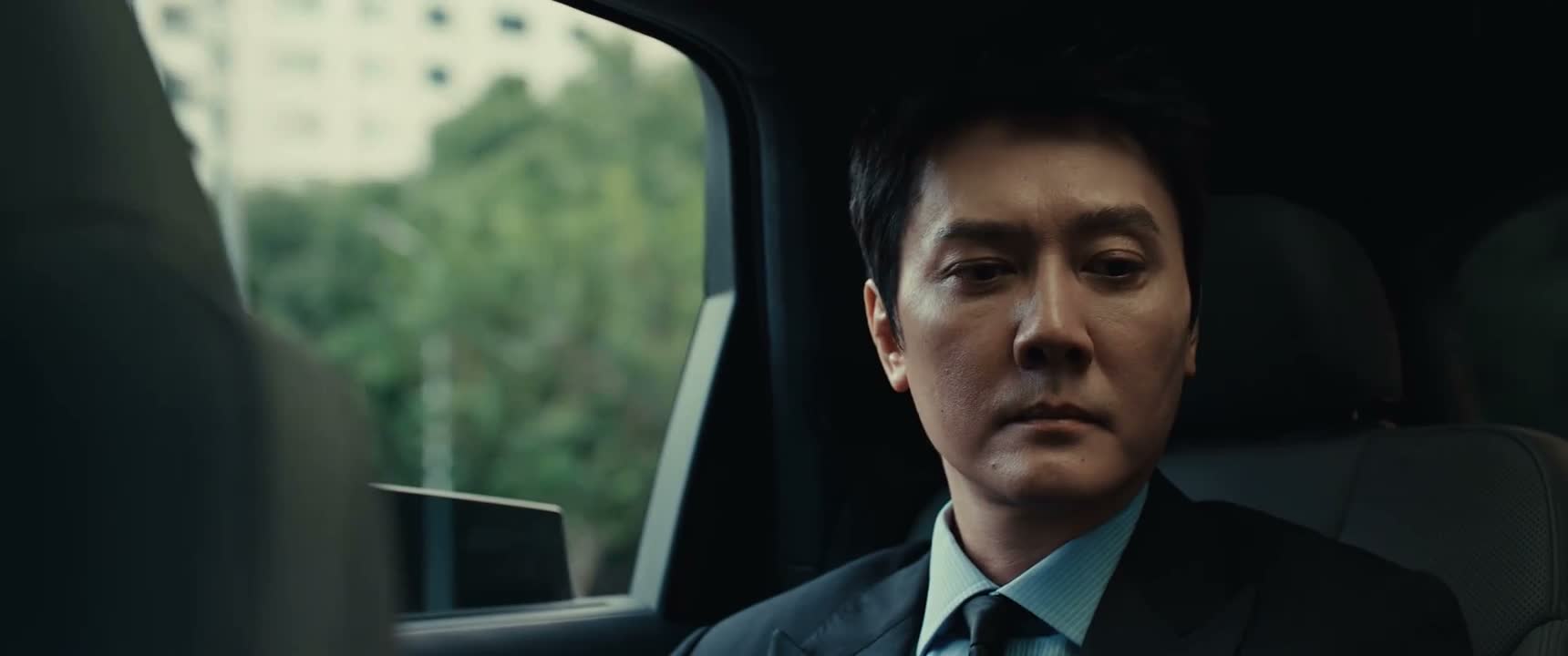 所以你爸 又找了新太太 姘头
