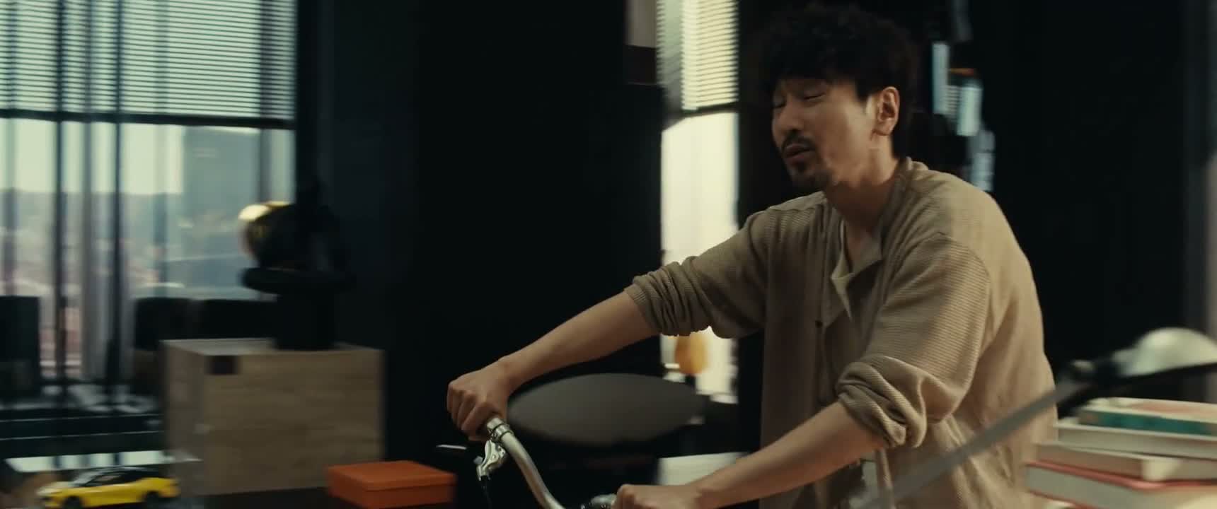 她爸去你公司把你大骂了一顿