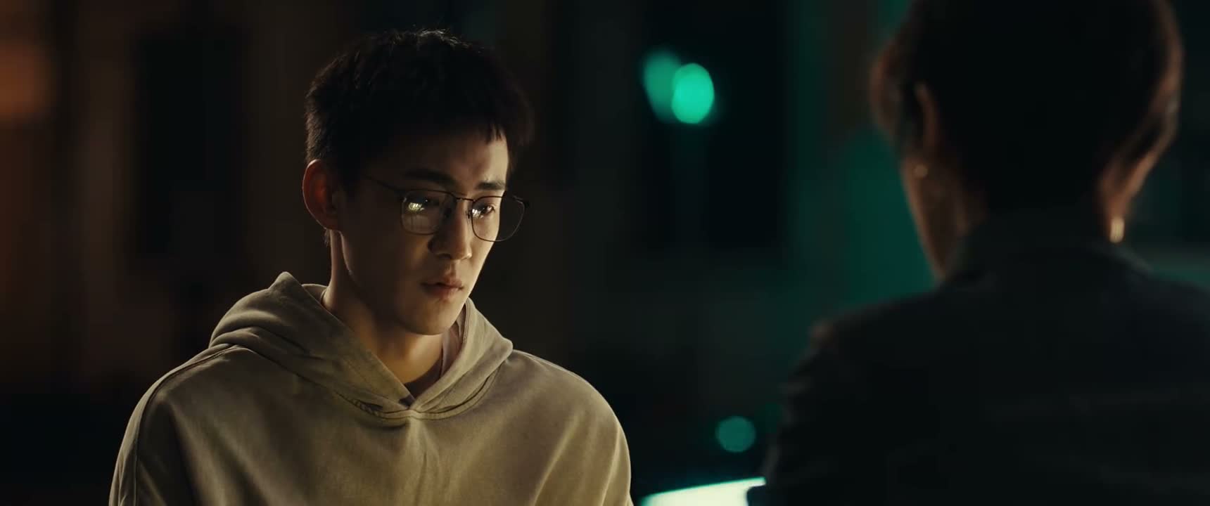 我不应该让你觉得有什么顾忌