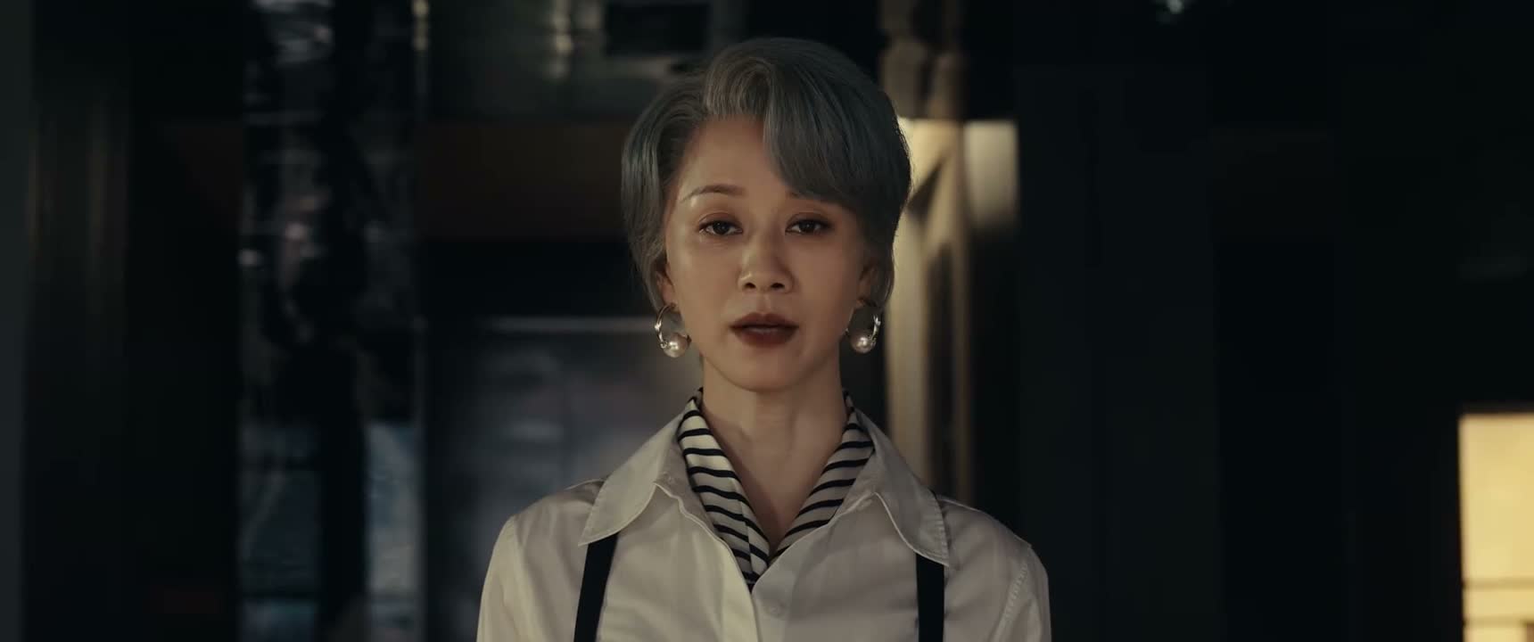 要不然呢 她会走吗