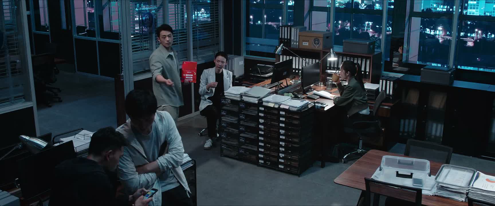 你们说是不是 是不是哪哪都不对劲