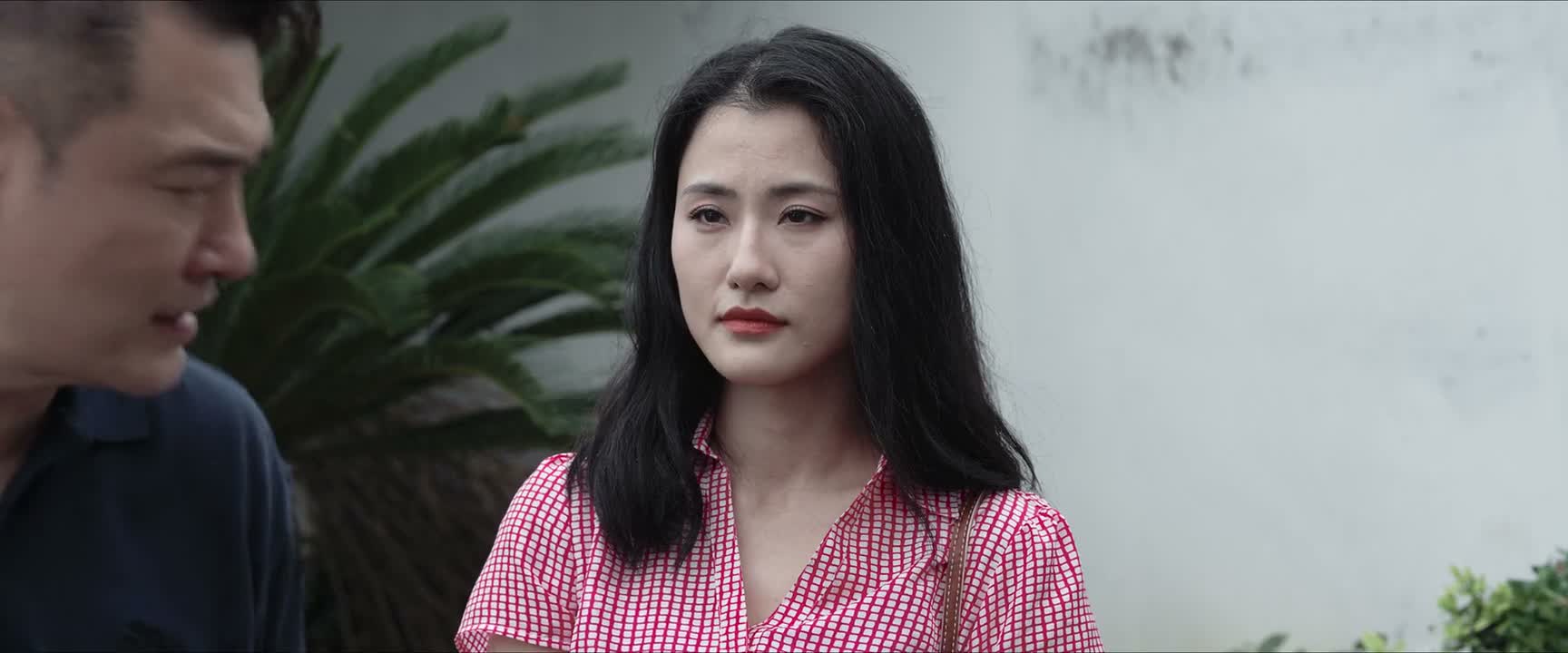 晚上我跟你小若阿姨 回来这车都没地儿停