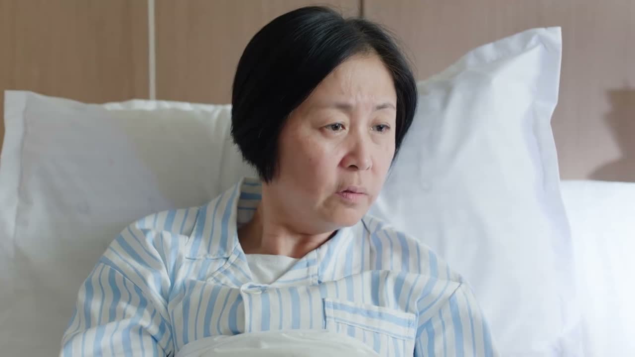 你为什么要跟小菲分手啊