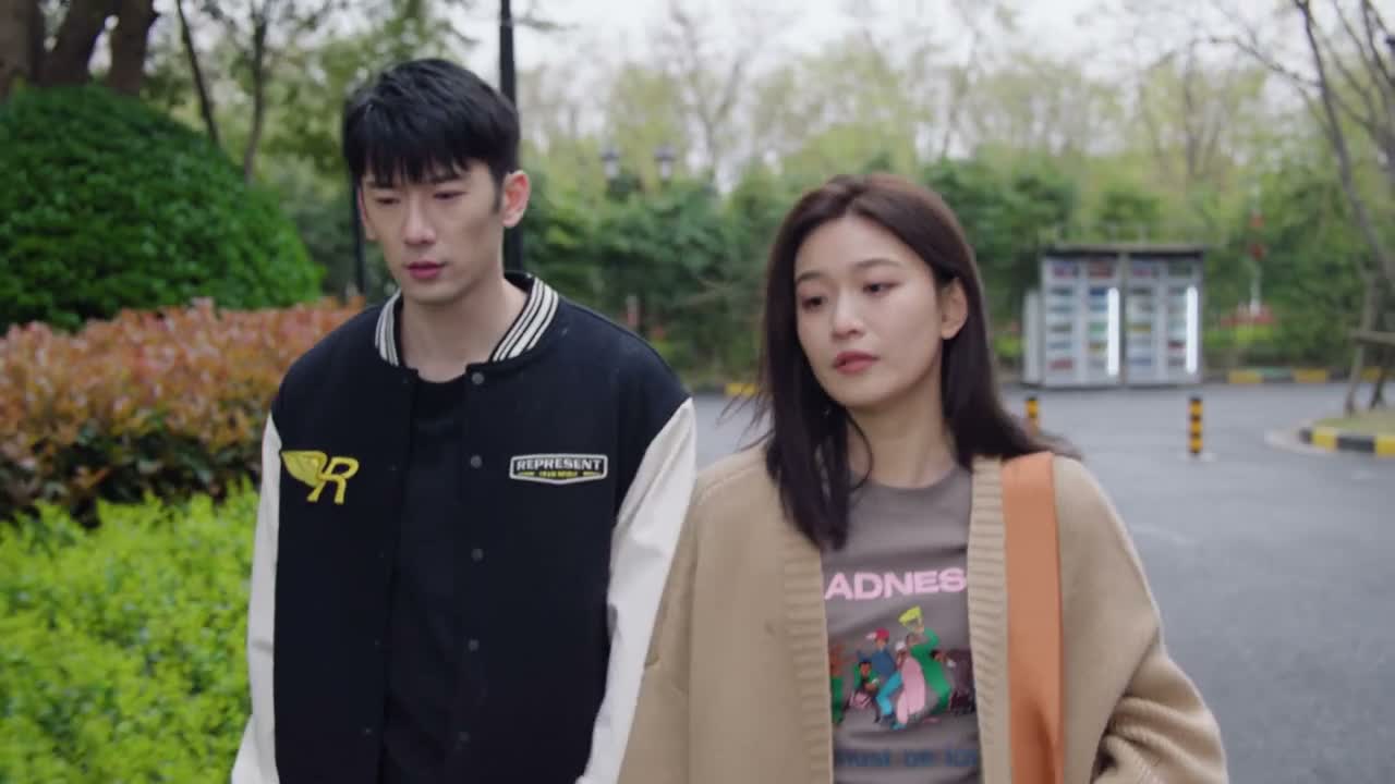 我要上班了 各忙各的吧