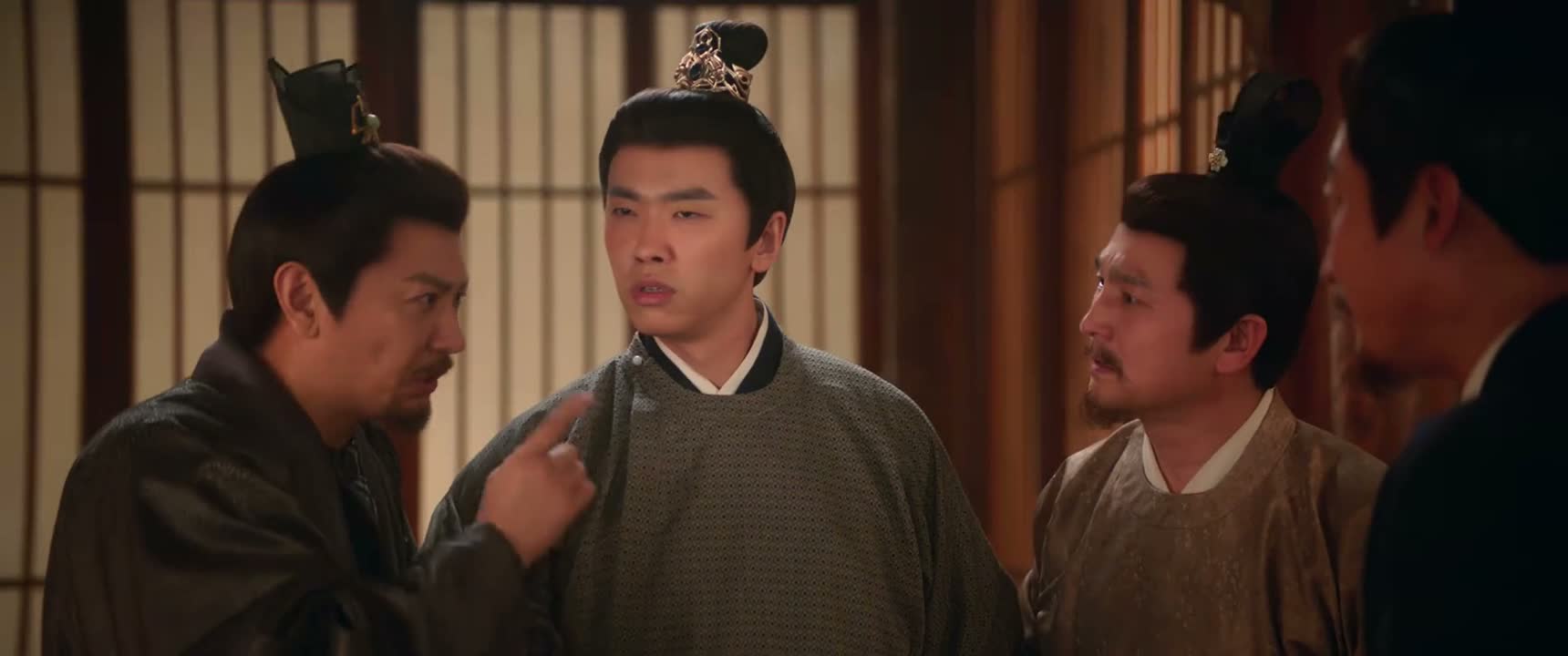 风头正盛的词啊