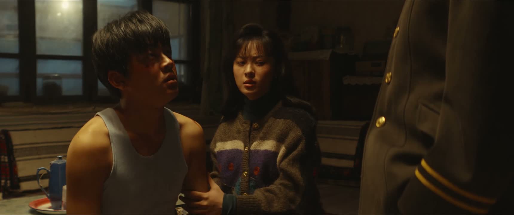 行了 行了 说了一晚上了 他知道错了