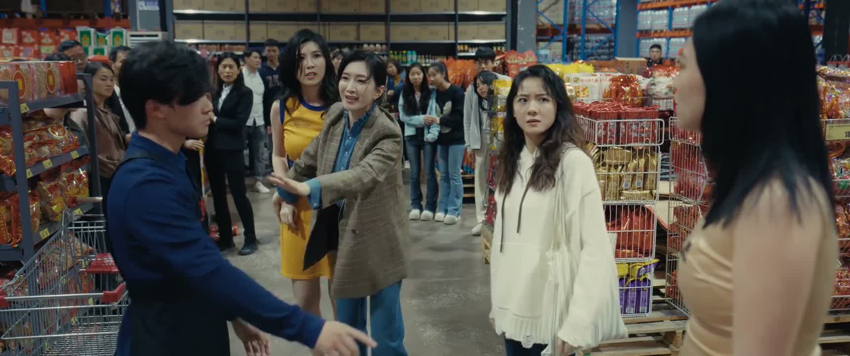 不好意思啊 不好意思 你给我等着 干嘛呀