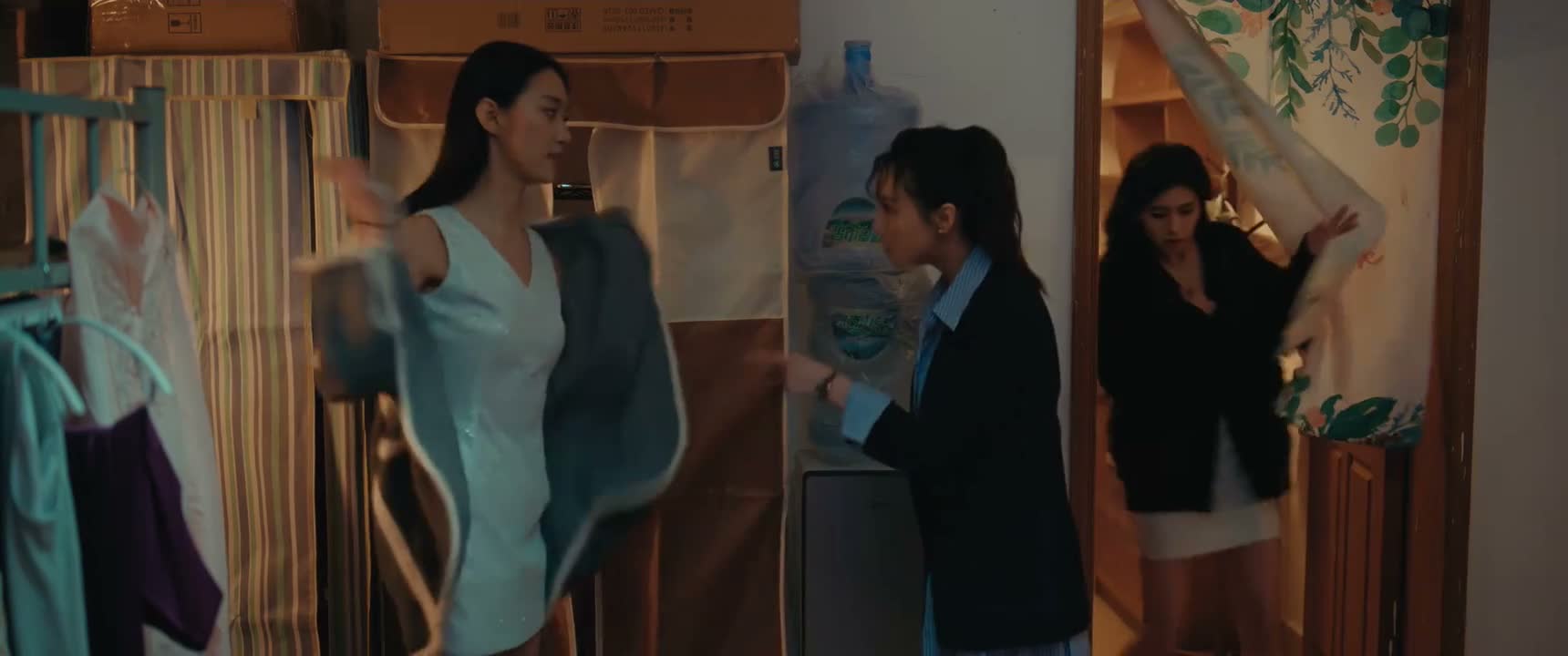 没错 所以我们才要调查 可以数瓶子呀