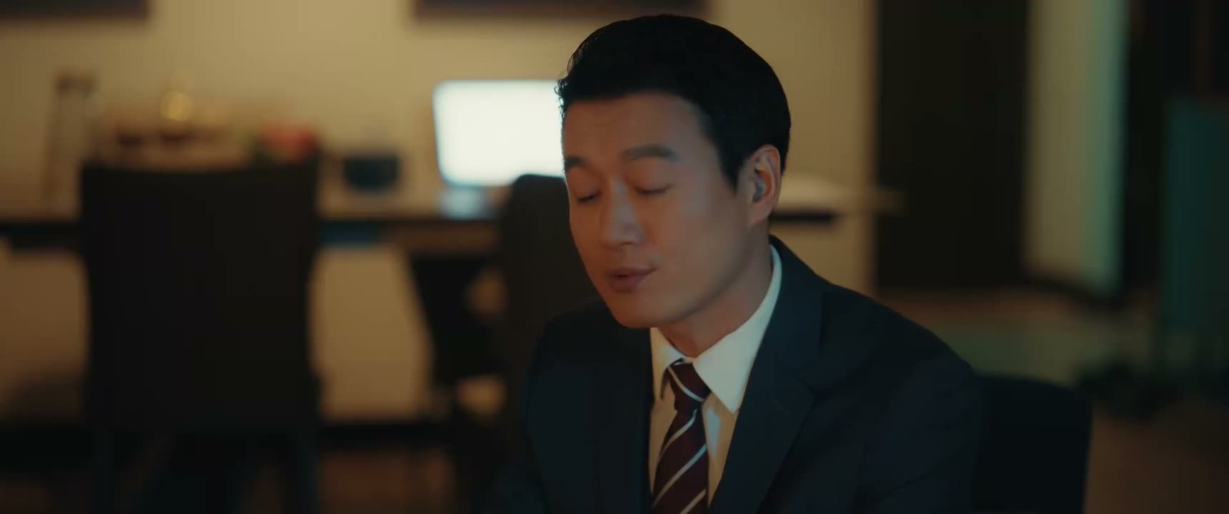 我如果在工作上需要你帮忙 你会袖手旁观吗