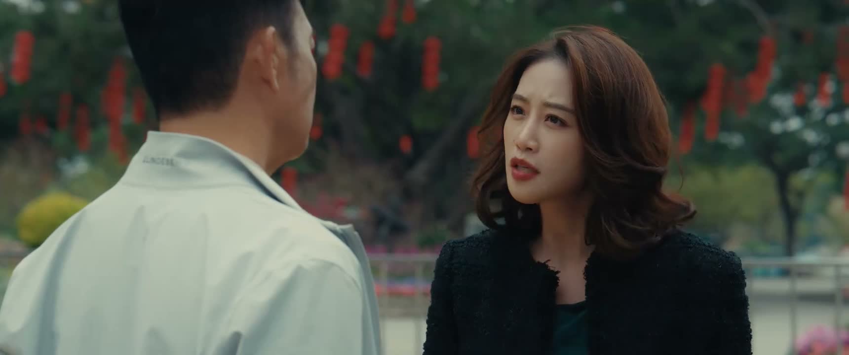 我怎么你了 我不就跟你分了个手吗